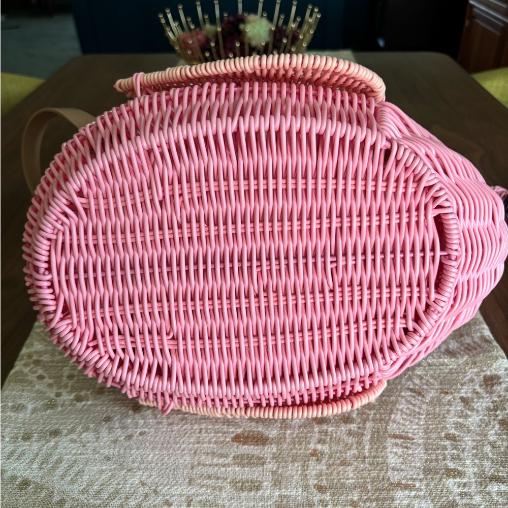 Resin wicker Purse/Picnic Basket - Picture 9 of 15